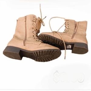 Women's FoReVer Tan Combat Boots - Size 7
